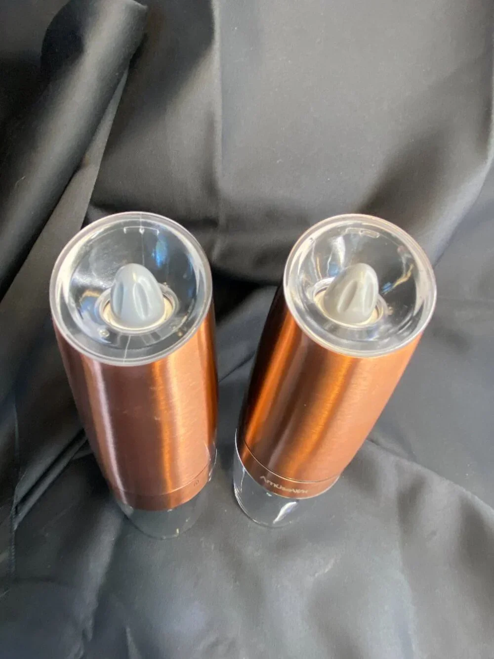NIB AmuseWit Copper Finish Gravity Electric Salt & Pepper Grinder Set AW-PM03-2